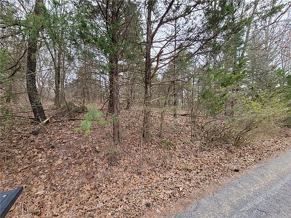 4th image of 7 Boswell Cir