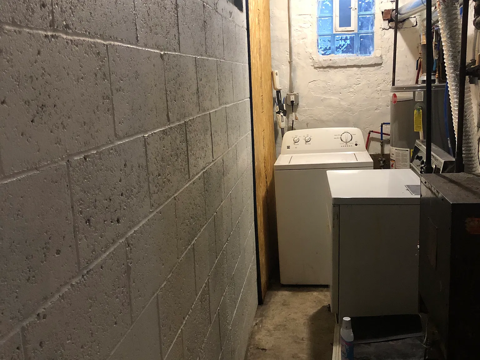 917 Lincoln Ave — Photo 2