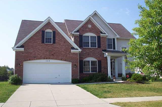 1st image of 1015 NW Manassas Dr