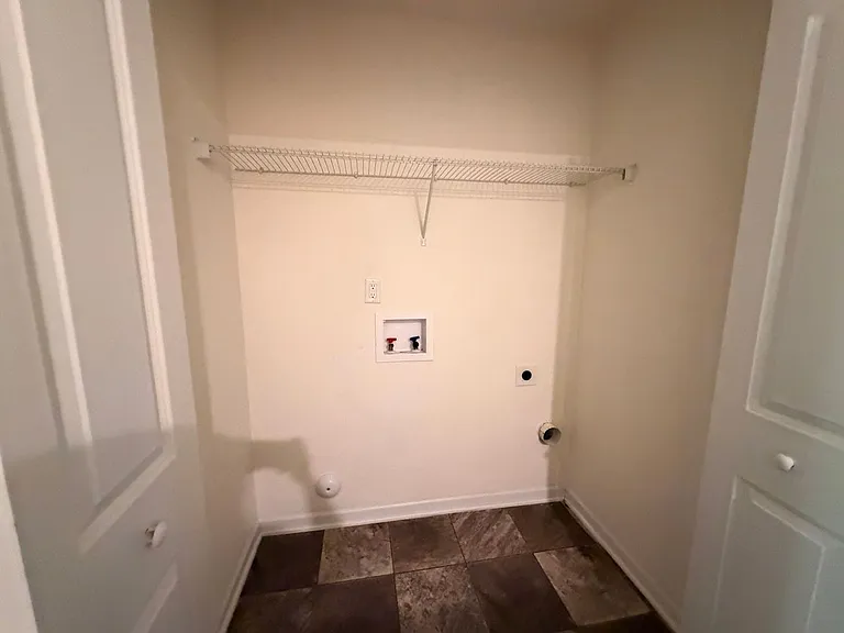 948 Brentwood Park Ln — Photo 29