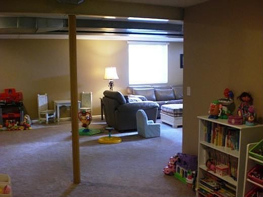 5th image of 3601 Thornwood Dr
