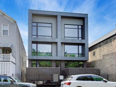 854 N May St #1S, Chicago, IL, 60642