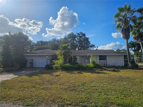 2201 Parkview Dr, Fort Myers, FL 33905
