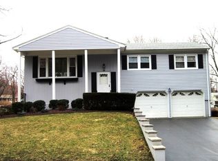 12 Prince Rd, East Brunswick, NJ 08816