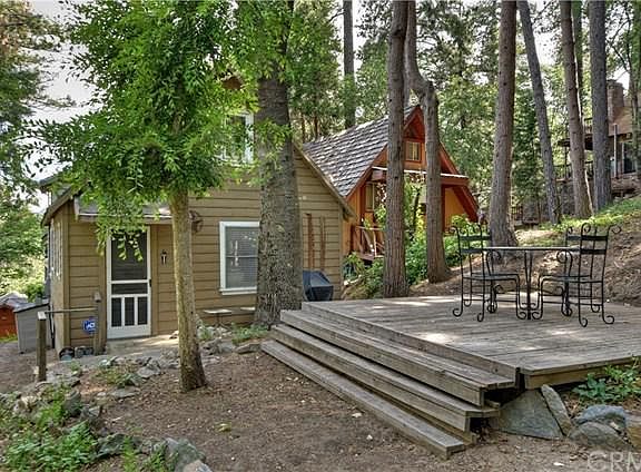 3rd image of 23041 Balsam Ln