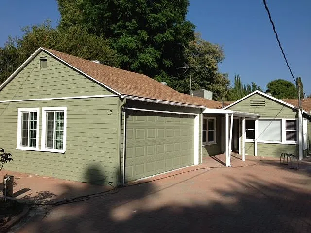 6700 Gloria Ave — Photo 3