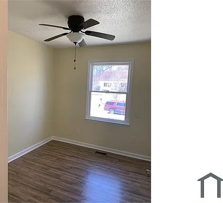 211 Artesian Dr