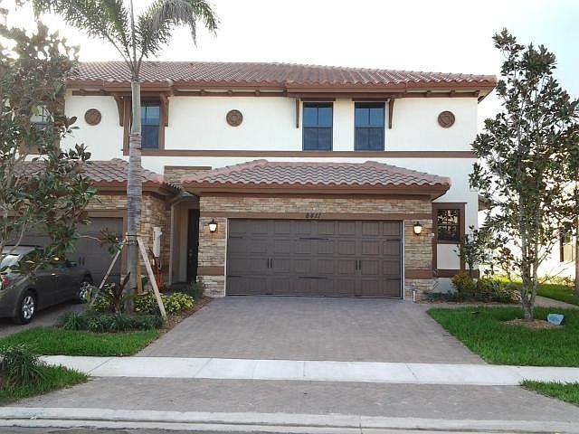 1st image of 8411 Lakeview Trl