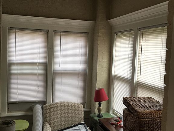 5th image of 4836 N Karlov Ave #1