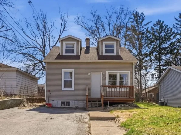 7603 Deep Spring Rd, Wonder Lake, IL 60097