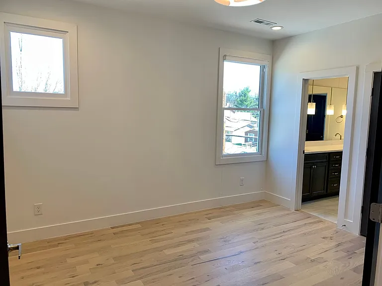 523 Fatherland St #B — Photo 18