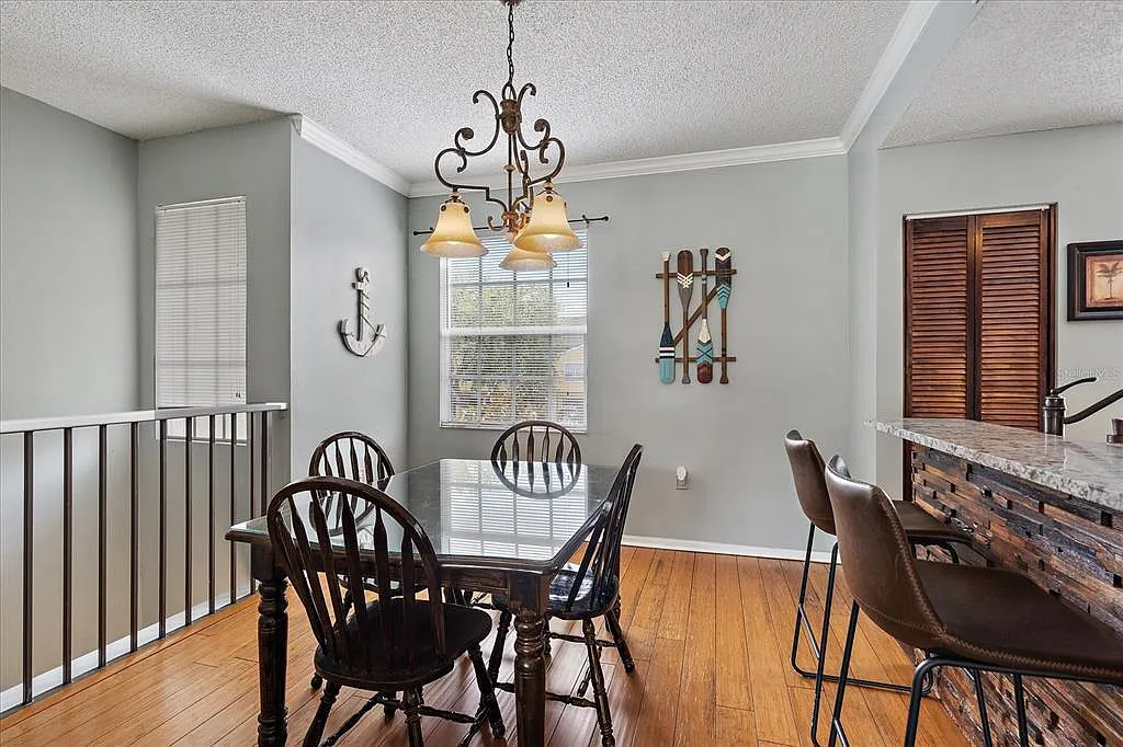 1 bed, 906 sqft, $1,800 — Photo 4