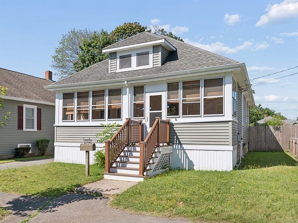 1st image of 256 Green St