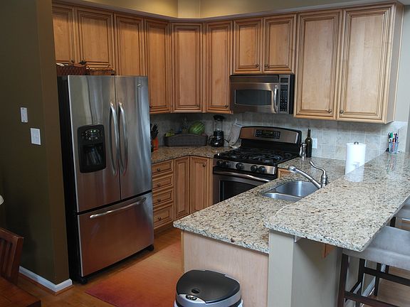 5th image of 2107 Verona Dr