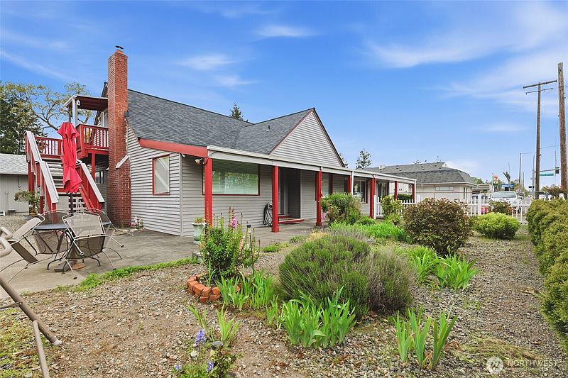 5th image of 6323 100th Street SW