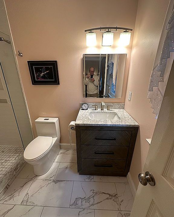 2nd image of 409 Driftwood Ln
