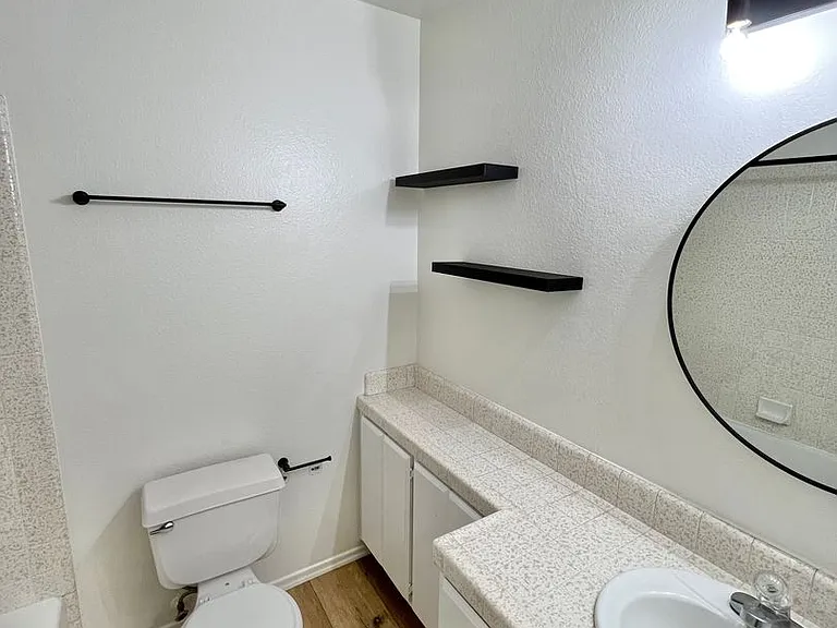 Top-Floor 2BD/1BA with Private Deck — Photo 9