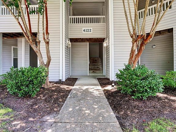 3rd image of 4122 Breezewood Drive #103