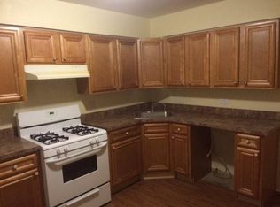 1445 E Ports O Call Dr, Palatine, IL 60074