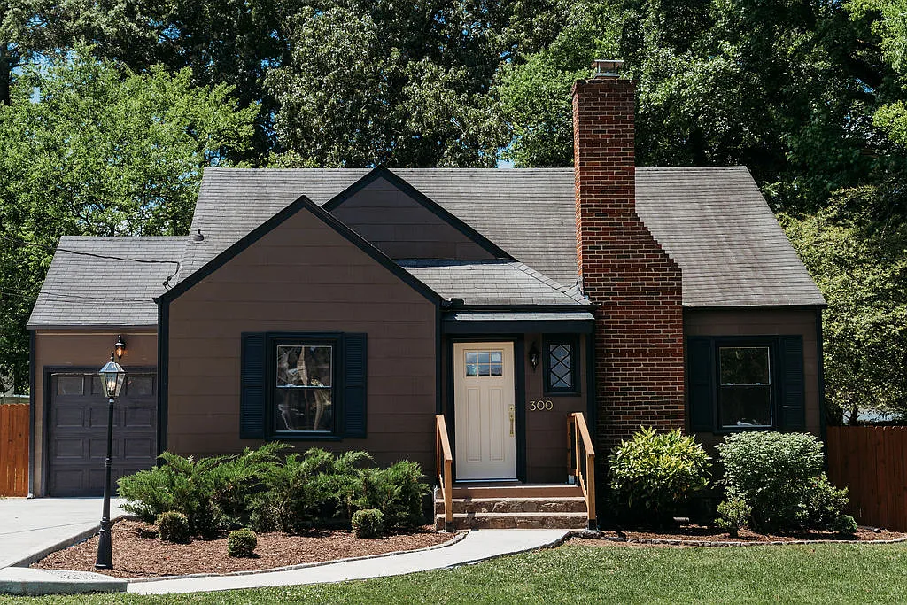 Building Photo - 300 Osborne Dr