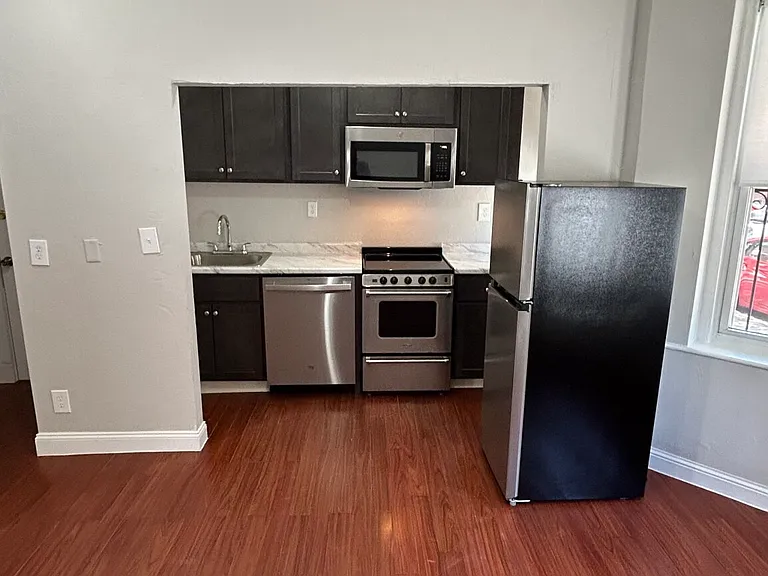 75 S Huntington Ave #1 — Photo 4