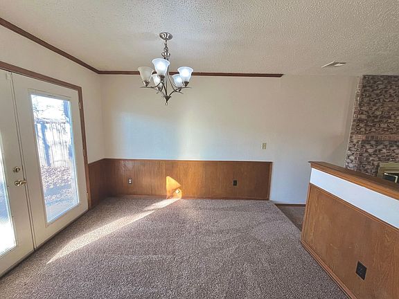 5th image of 716 Smalley Dr