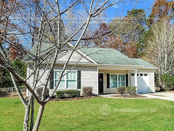 3rd image of 1326 Laurel Woods Dr