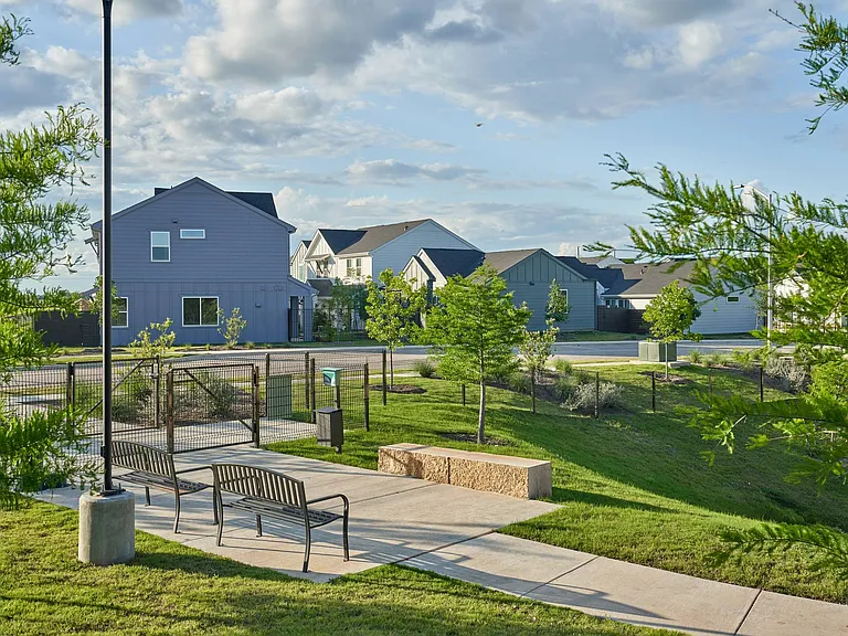 YardHomes Hero Way — Photo 14