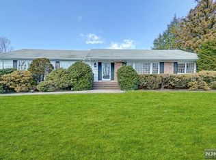 38 Glen Hook Rd, Hillsdale, NJ 07642