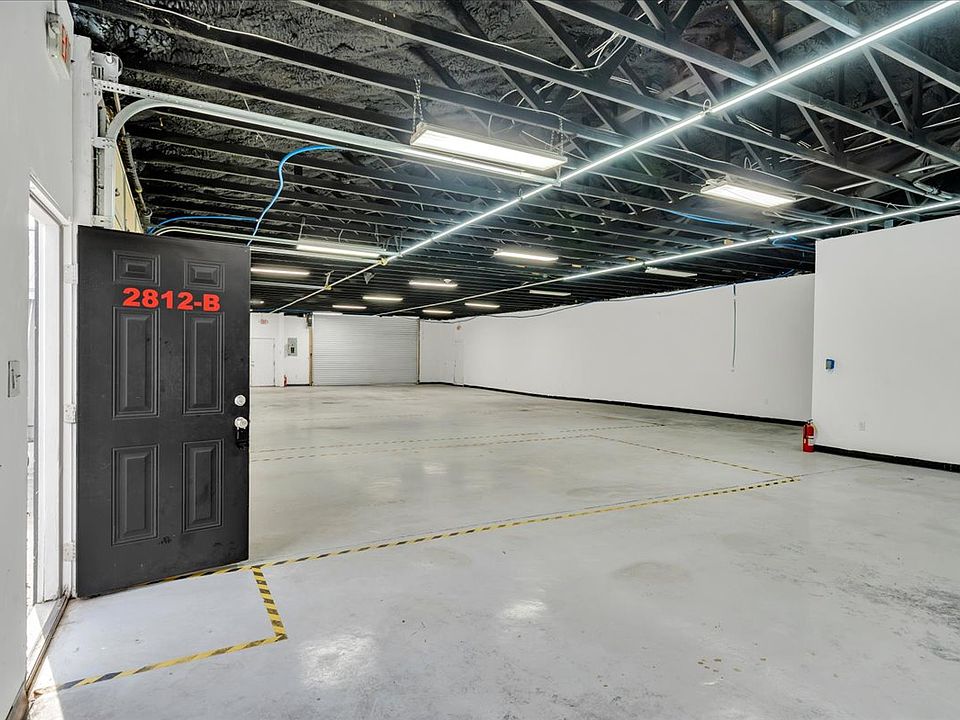 1st image of 2812B Watson Blvd #1