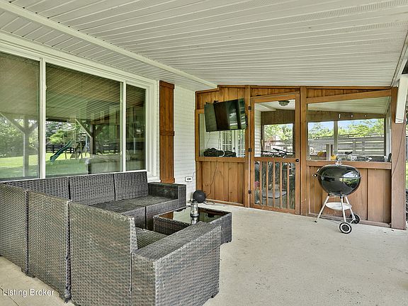 5th image of 138 Ticonda Dr