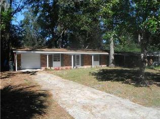 318 Sharondale Rd, Savannah, GA 31419