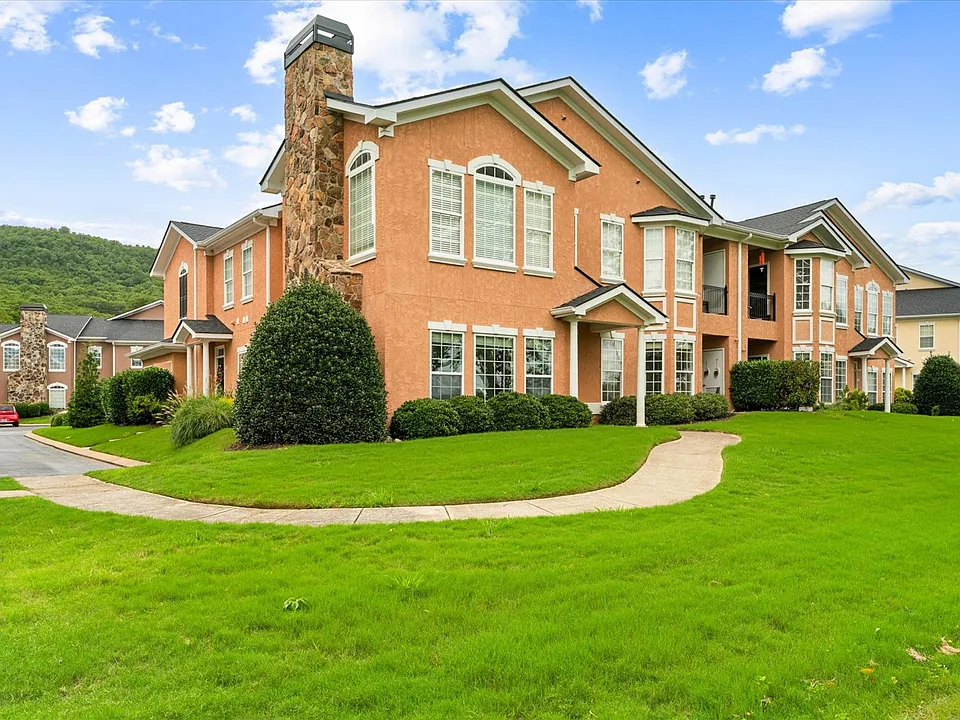 901 Renaissance Ct