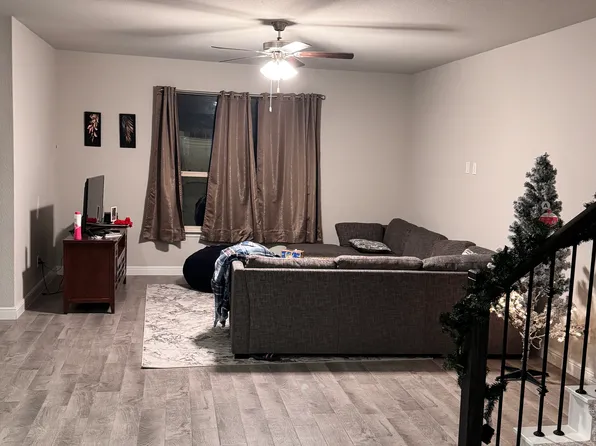 15801 Caballero Dr, Justin, TX 76247