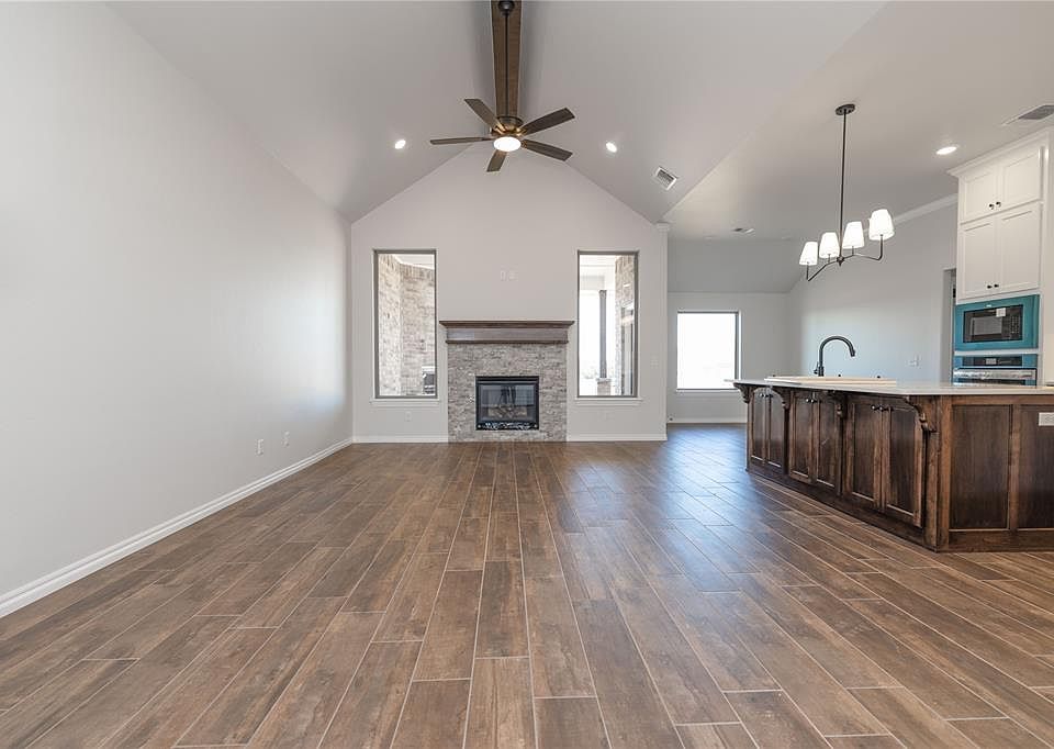 1st image of 3241 Poppey Ln