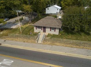 506 W Country Club Dr, Bloomington, IN 47403