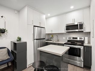 595 Saint Clair Ave W #3, Toronto, ON M6C 1A3