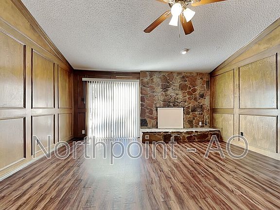 4th image of 4018 Cedar Creek Dr