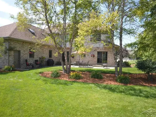 4307 S Autumn Ridge Ct, Saginaw, MI 48603
