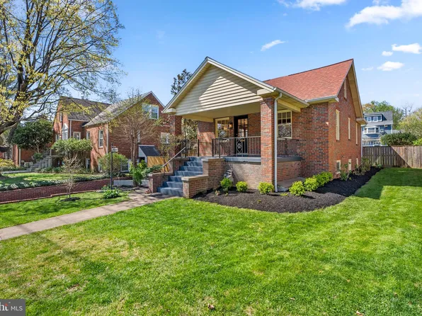 8004 Greenwood Ave, Takoma Park, MD 20912