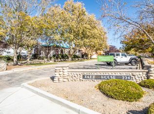 304 N Behrend Ave, Farmington, NM 87401