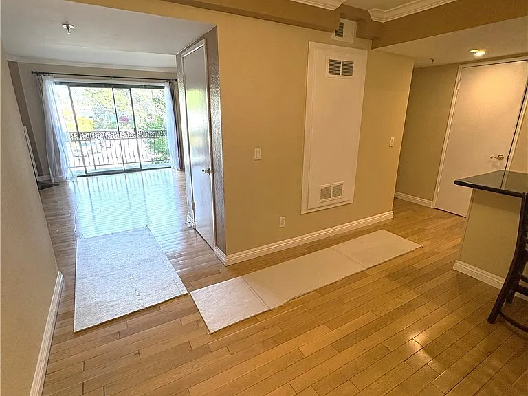 645 Balboa Ave #2C — Photo 8