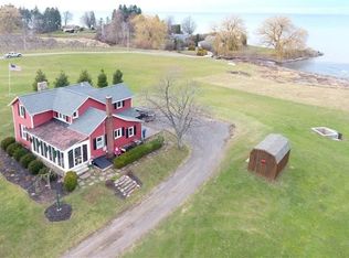 2915 Lake Rd, Williamson, NY 14589