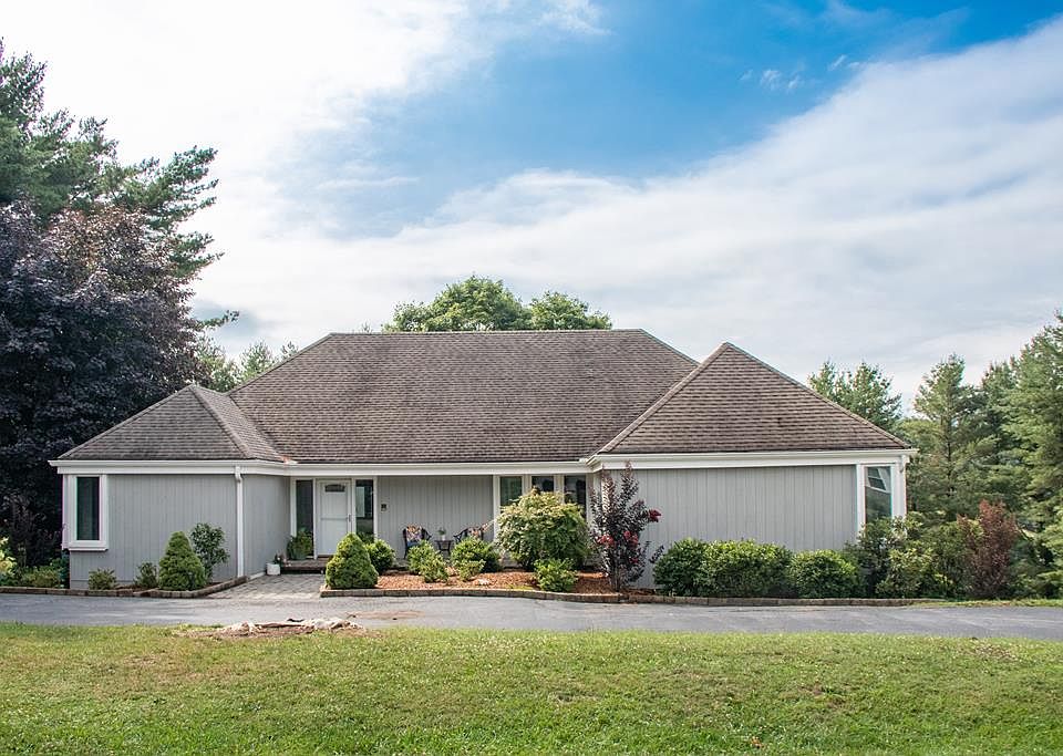 1st image of 130 Longview Dr