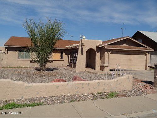 4th image of 3608 N 89th Dr