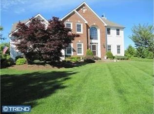 7 Yellowstone Dr, Princeton Junction, NJ 08550