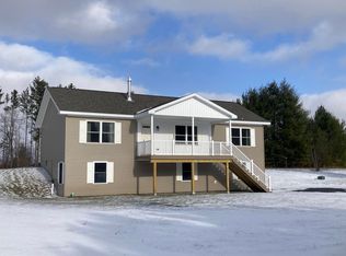 60 Dinky Ln, Morristown, VT 05661
