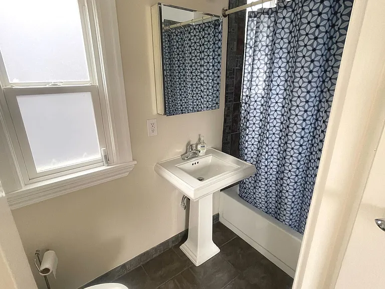 60 Francis St — Photo 17