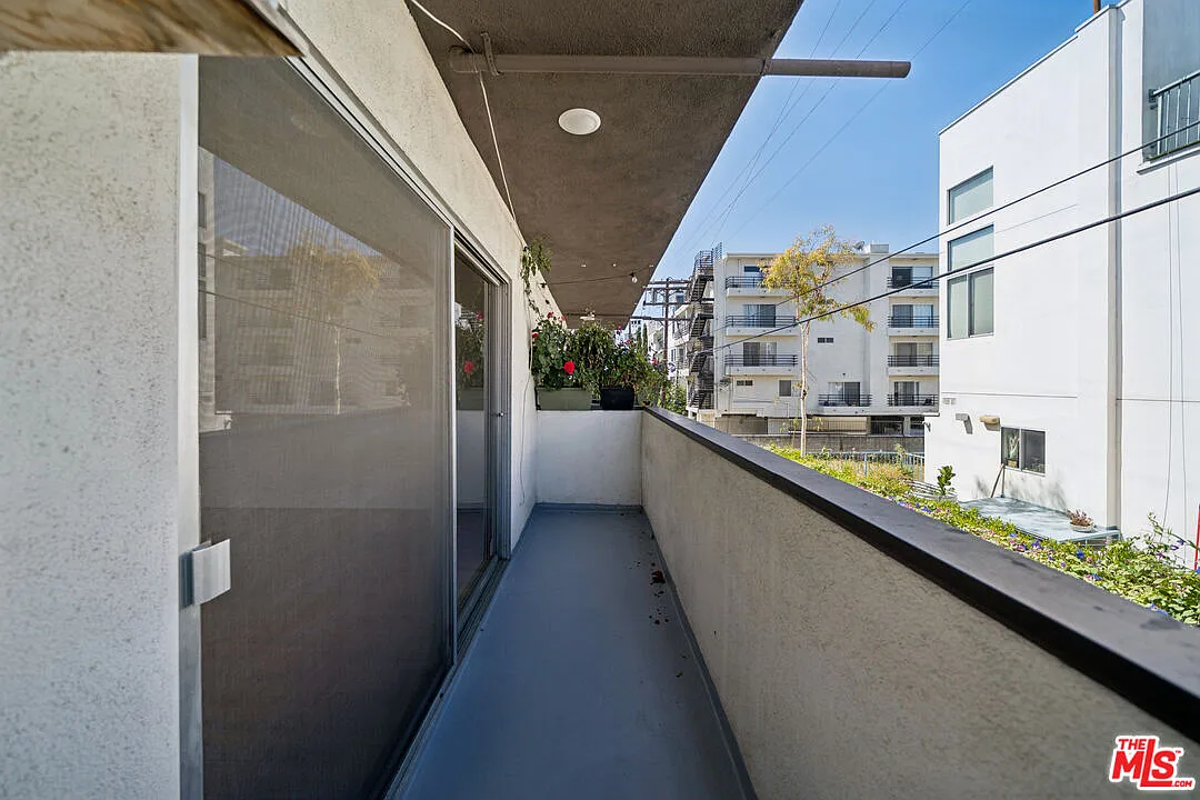 Building Photo - 105 S Orlando Ave #207