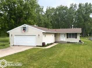 627 Edwards Dr, Ottumwa, IA 52501